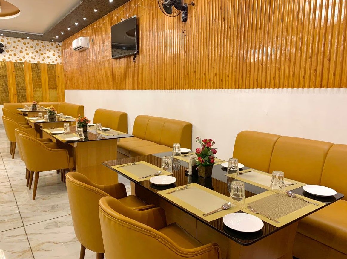 Food & Dining