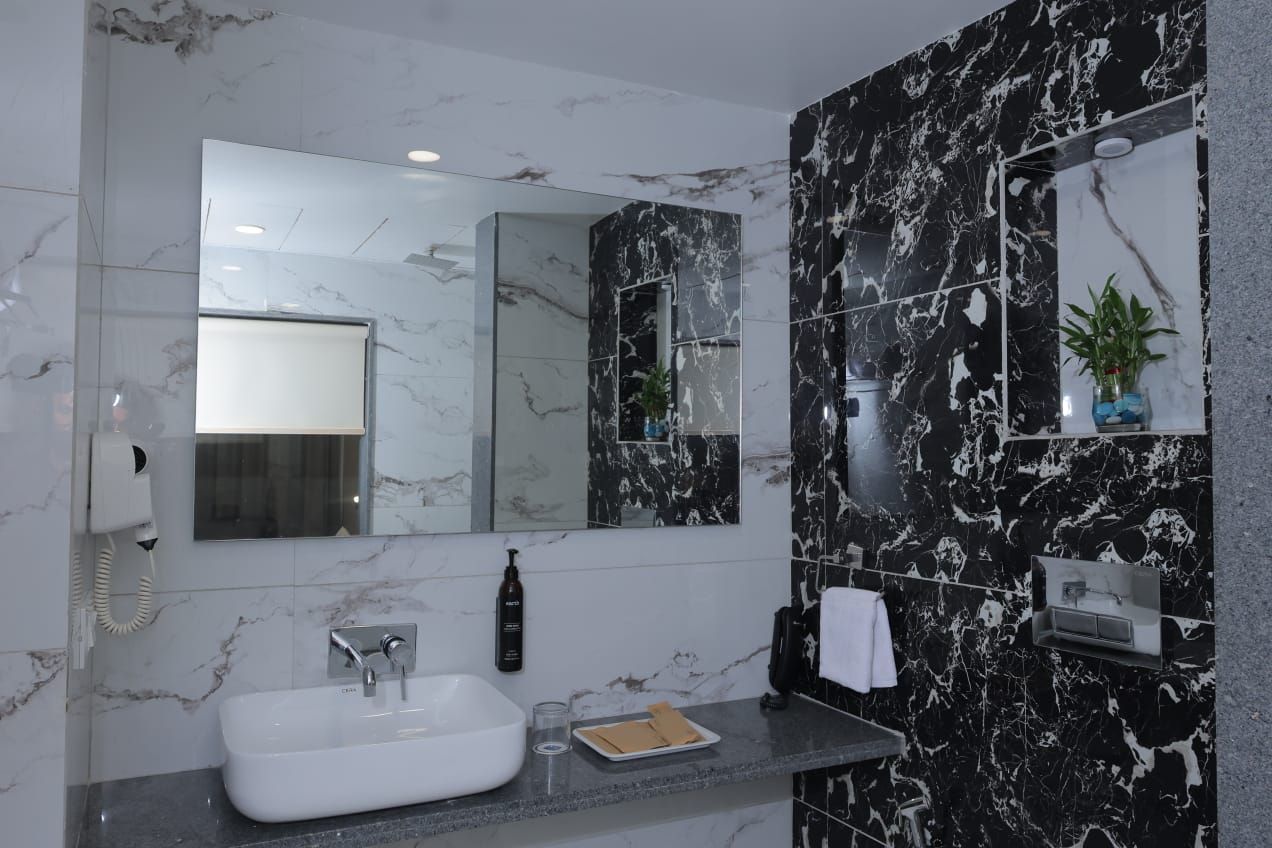 Seven Sky Clarks Exotica Grand Deluxe room with King Bed 4