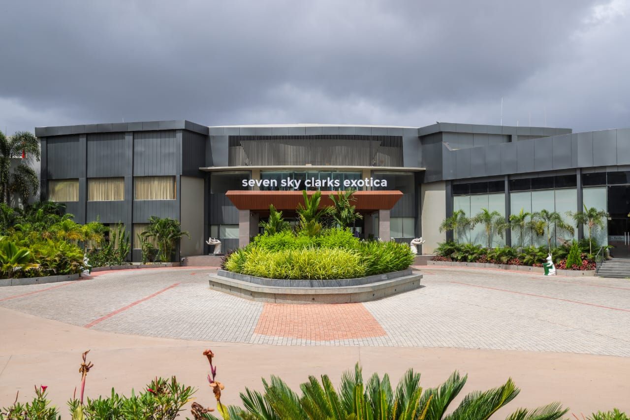 Seven Sky Clarks Exotica