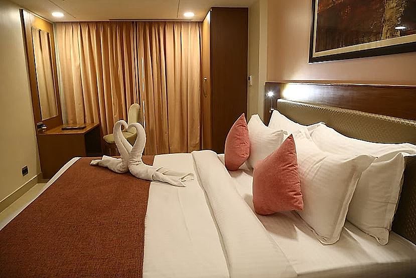 Evoke Lifestyle Candolim Deluxe Room 7