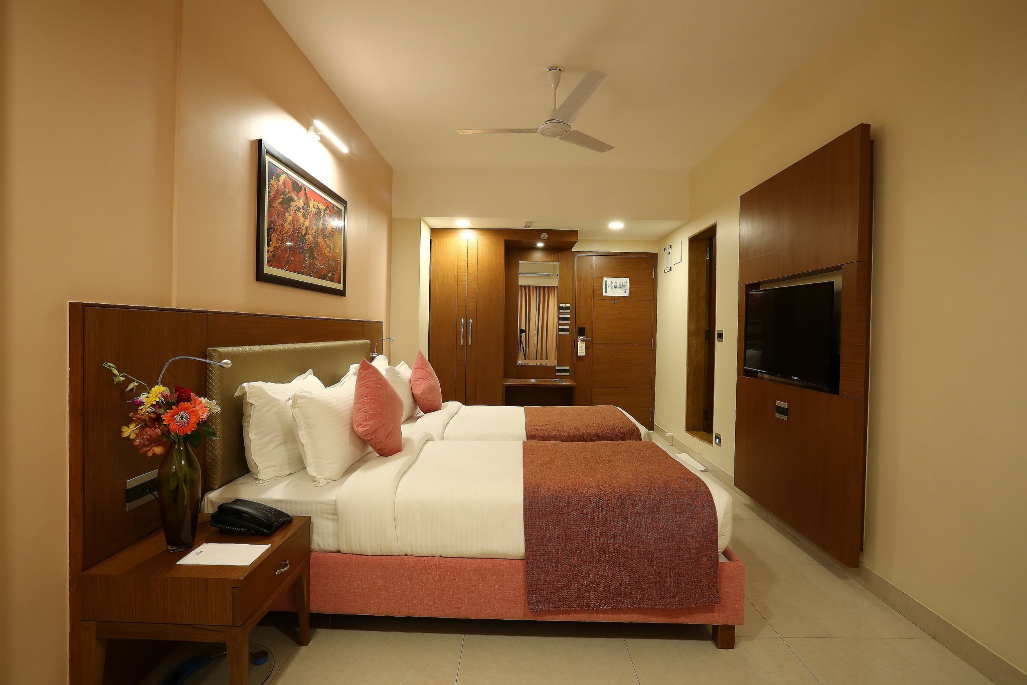 Evoke Lifestyle Candolim Deluxe Room 8