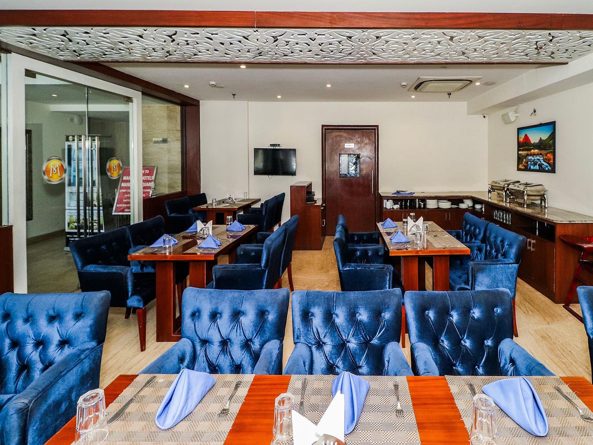 Food & Dining