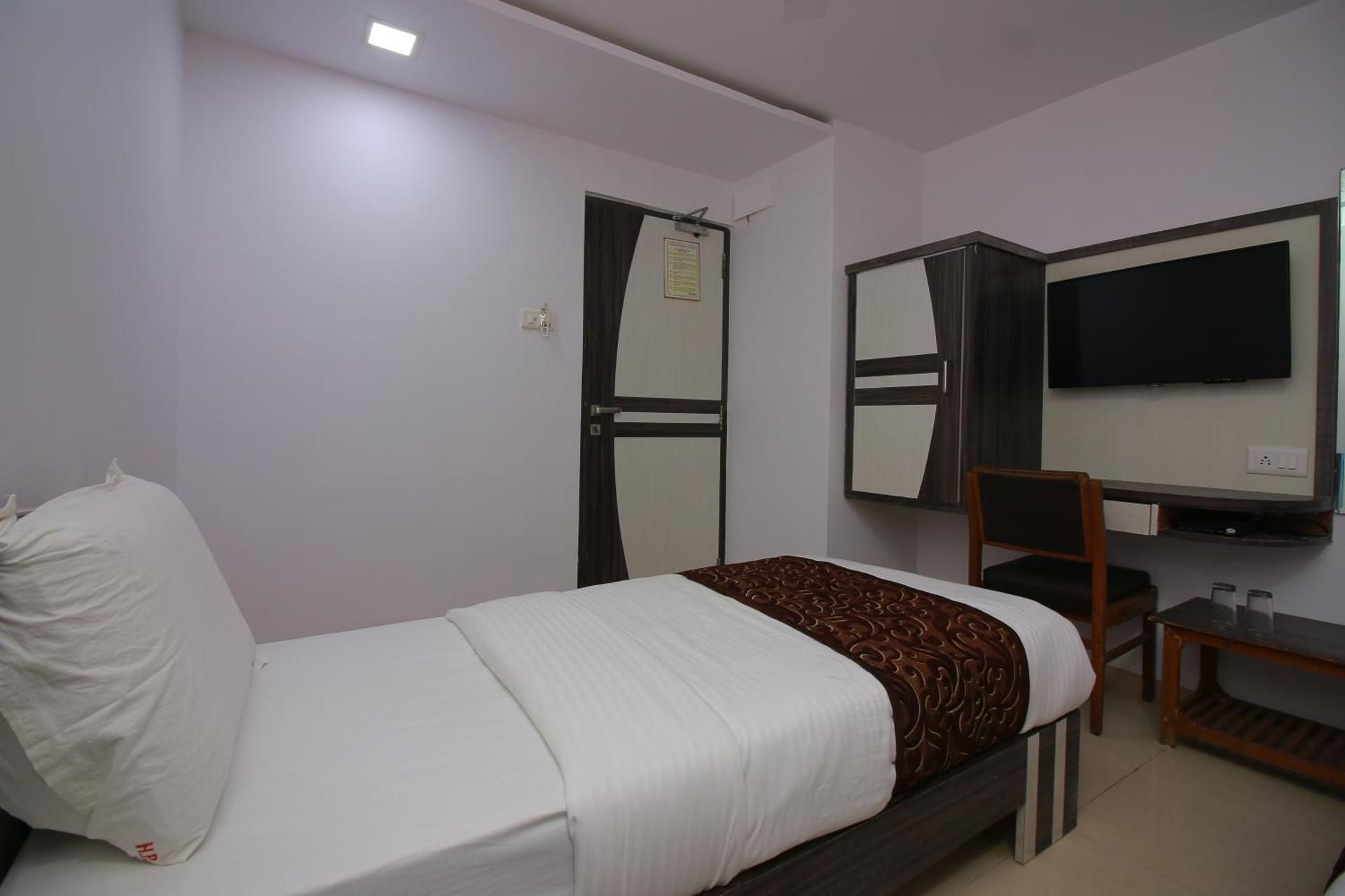 Hotel Apex Deluxe Non Ac Room 9