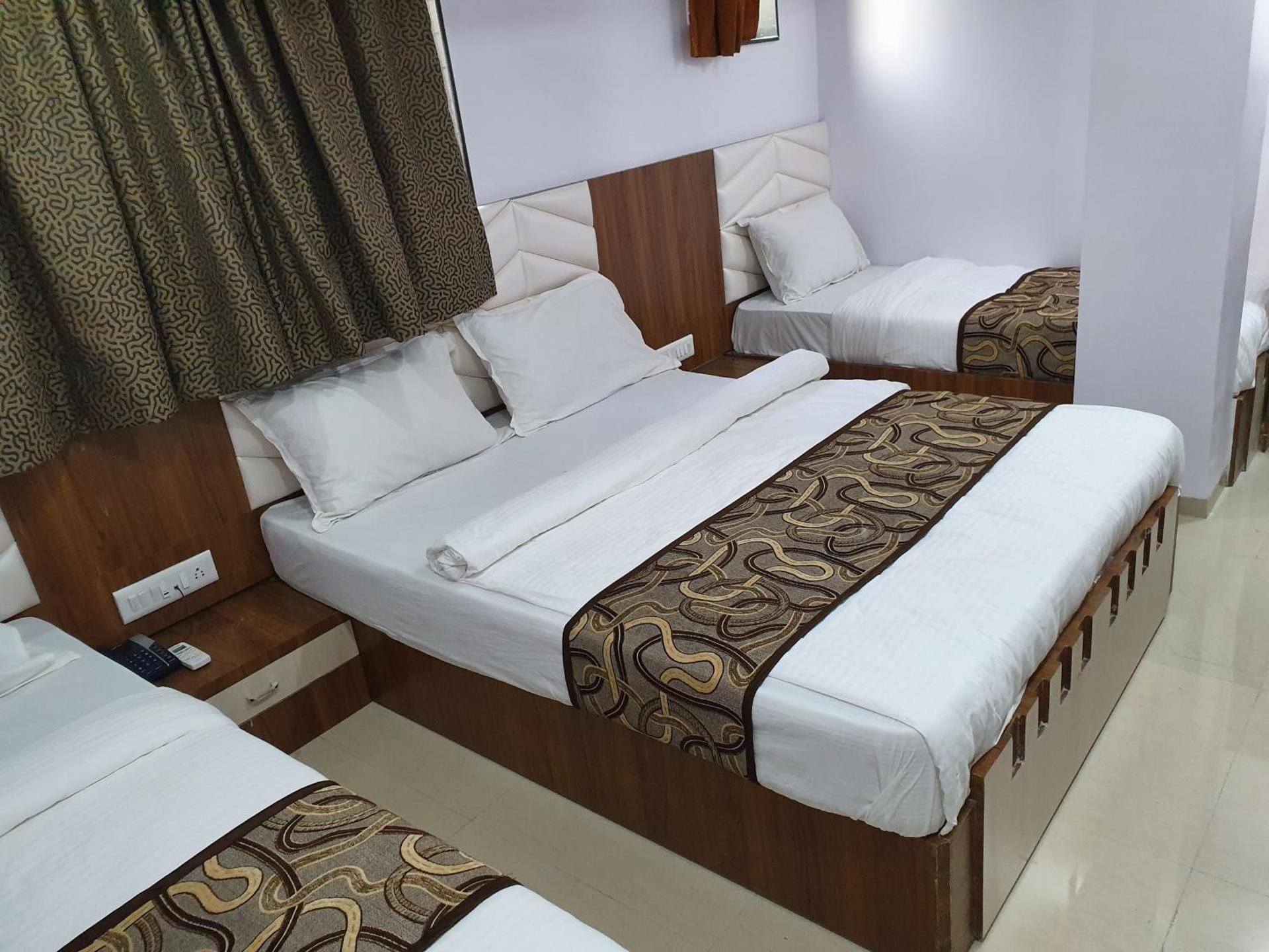 Deluxe Quadruple Room