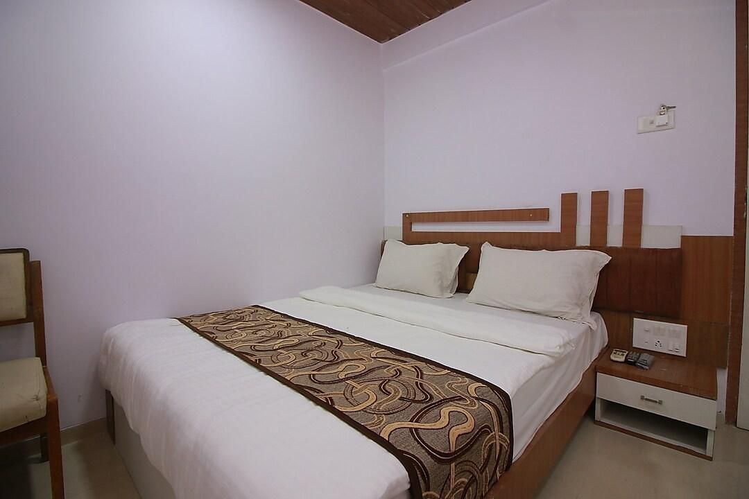 Hotel Apex Deluxe Non Ac Room 8