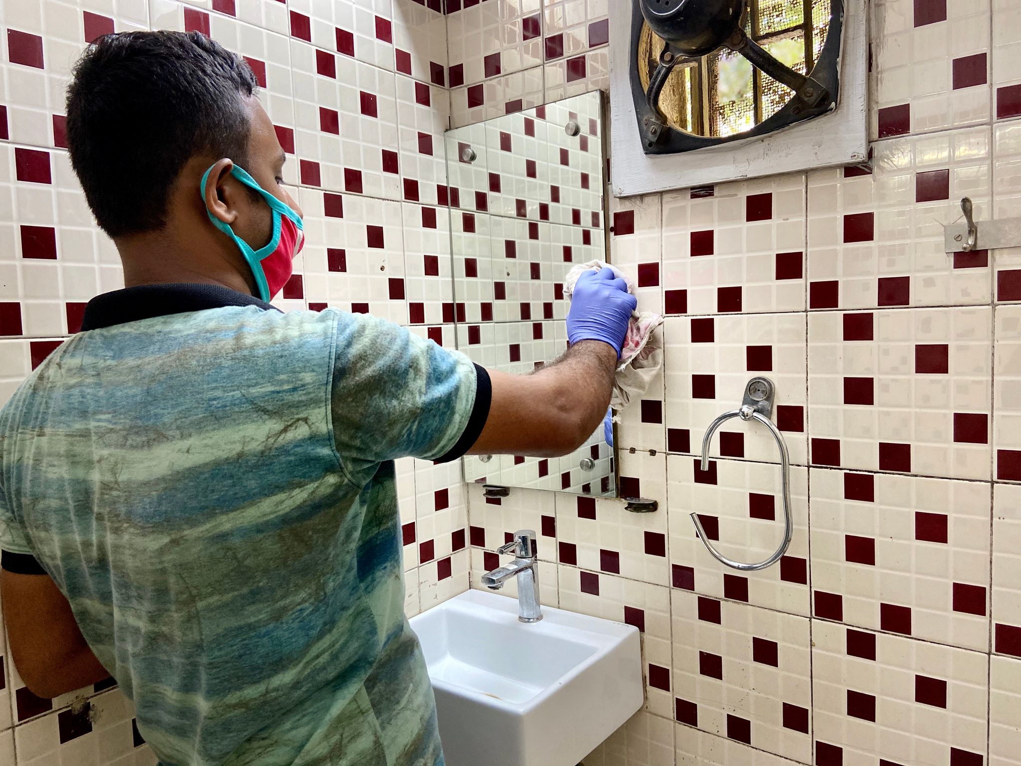 Deluxe Room with Attached Bathroom