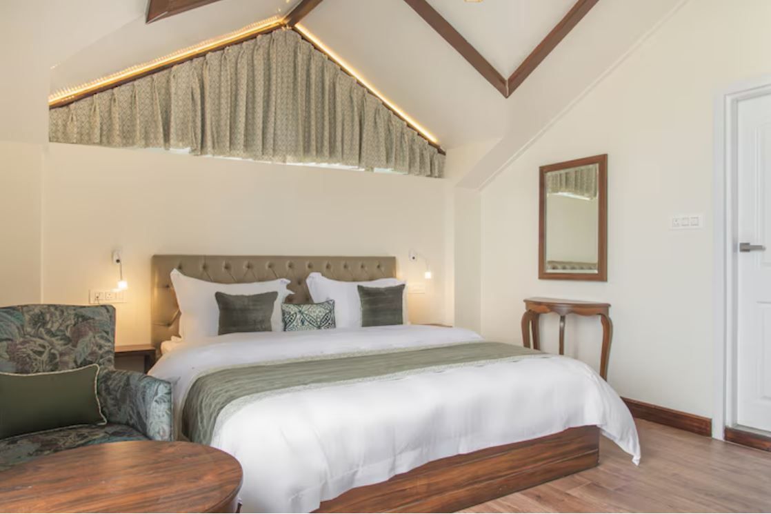 Echor Backwoods Villa Narkanda Attic Room (Mountain View) 2