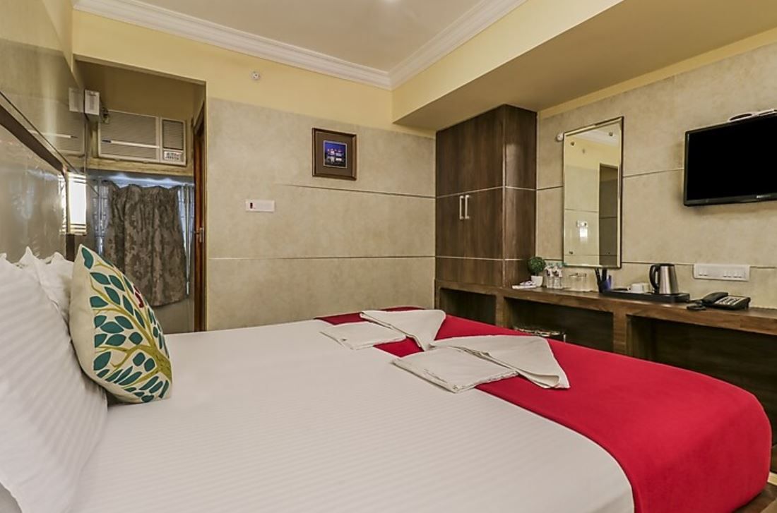 SSK Grand  Deluxe Room AC 5