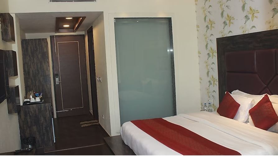 SS International  Premium Room 4
