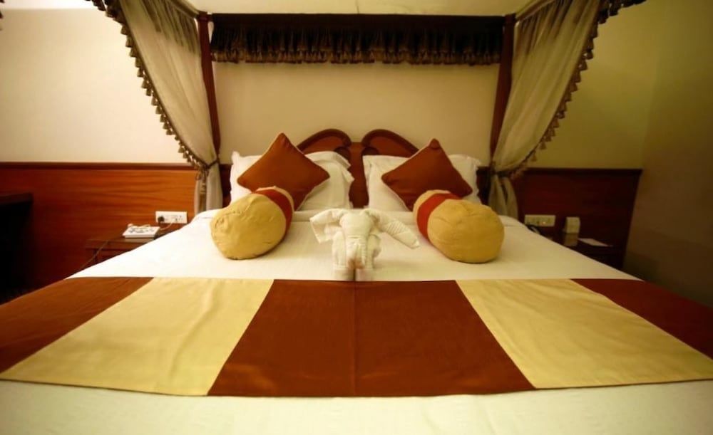 Cenneys Gateway, Pride of Salem Executive Room 3