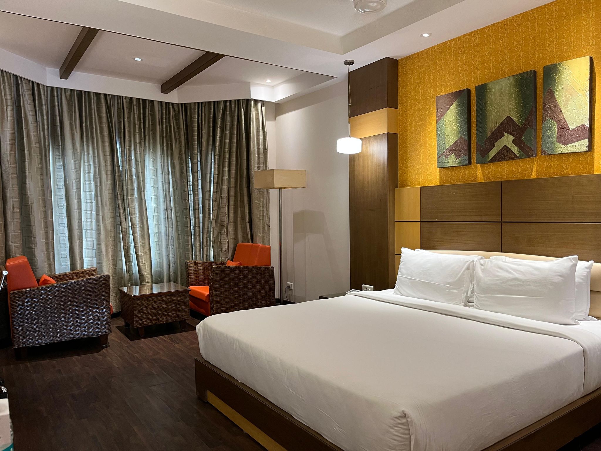 Cenneys Gateway, Pride of Salem Executive Room 4