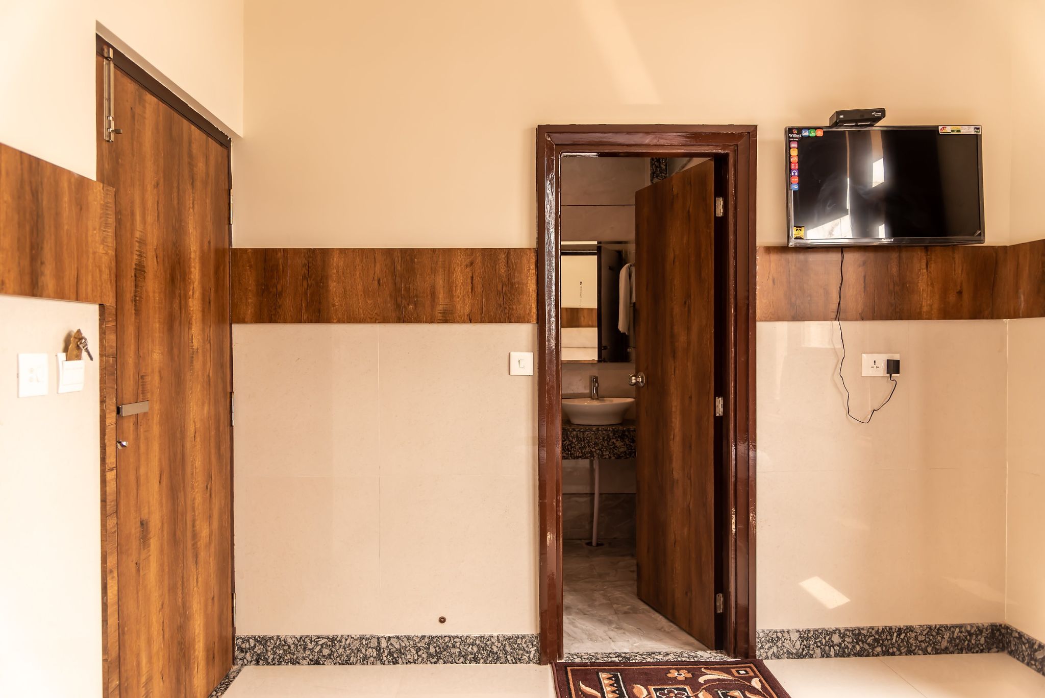 Deluxe Double Bed Room