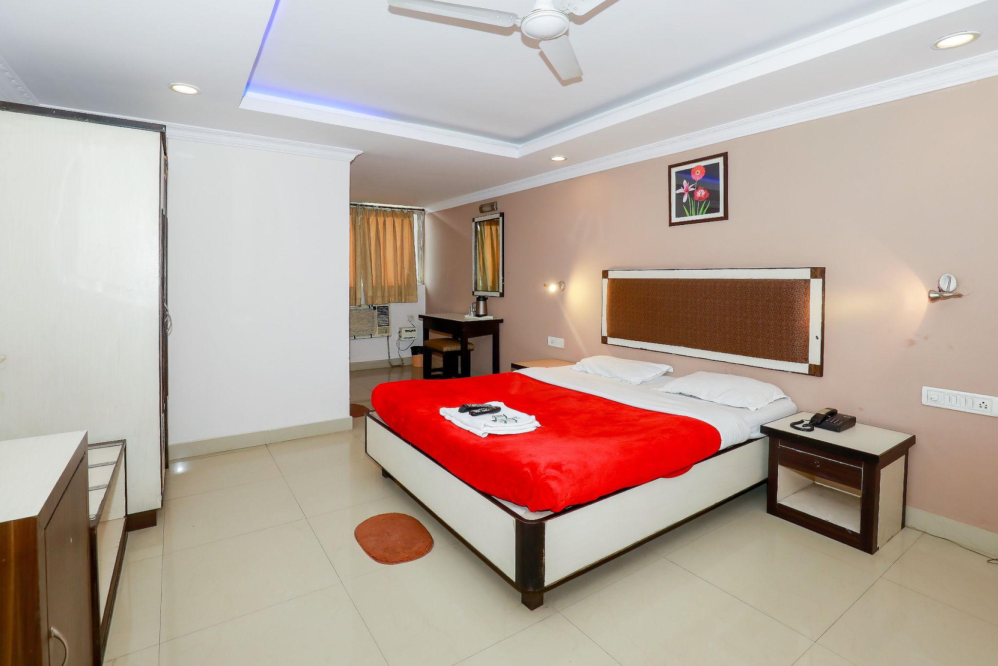 Hotel Parklane Executive Deluxe Room