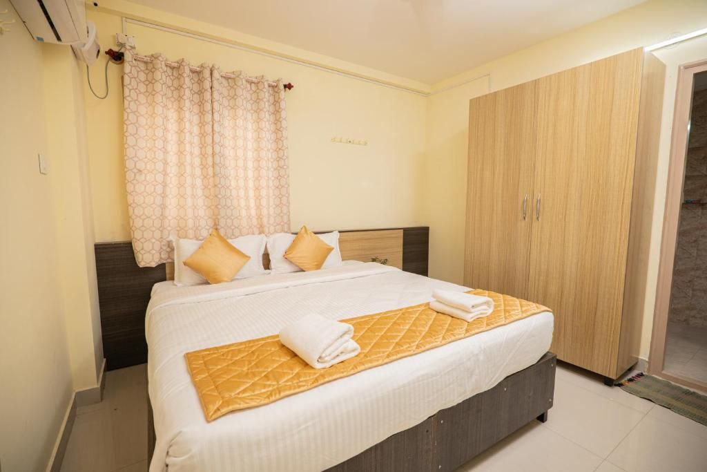 Deluxe 3 Bedroom Apartment AC