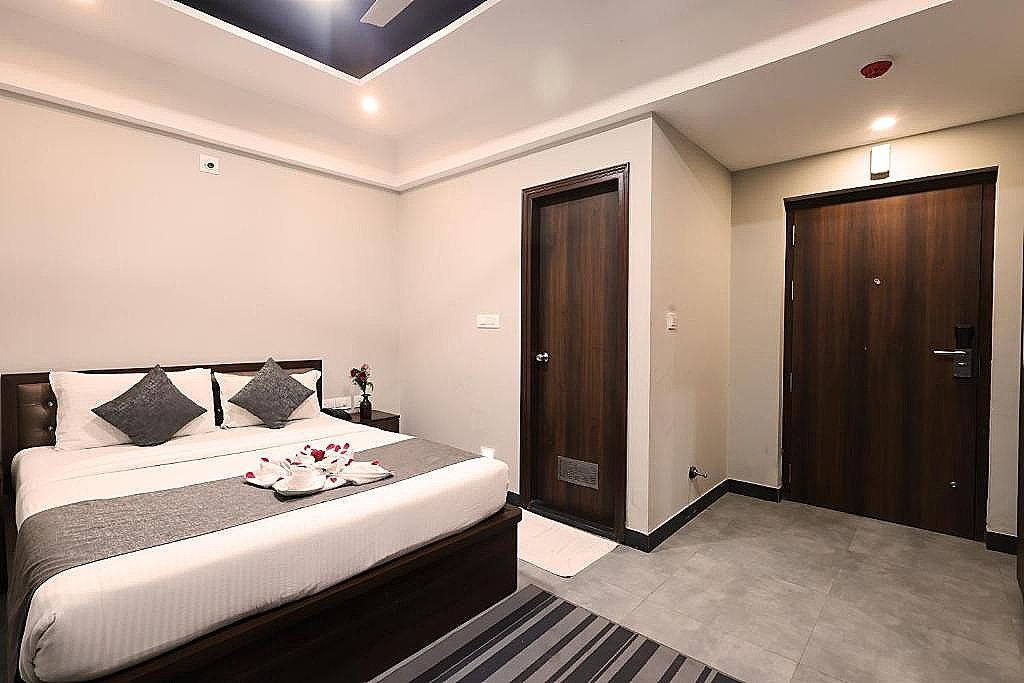 De Royale Sapphire Suites Executive Room 2