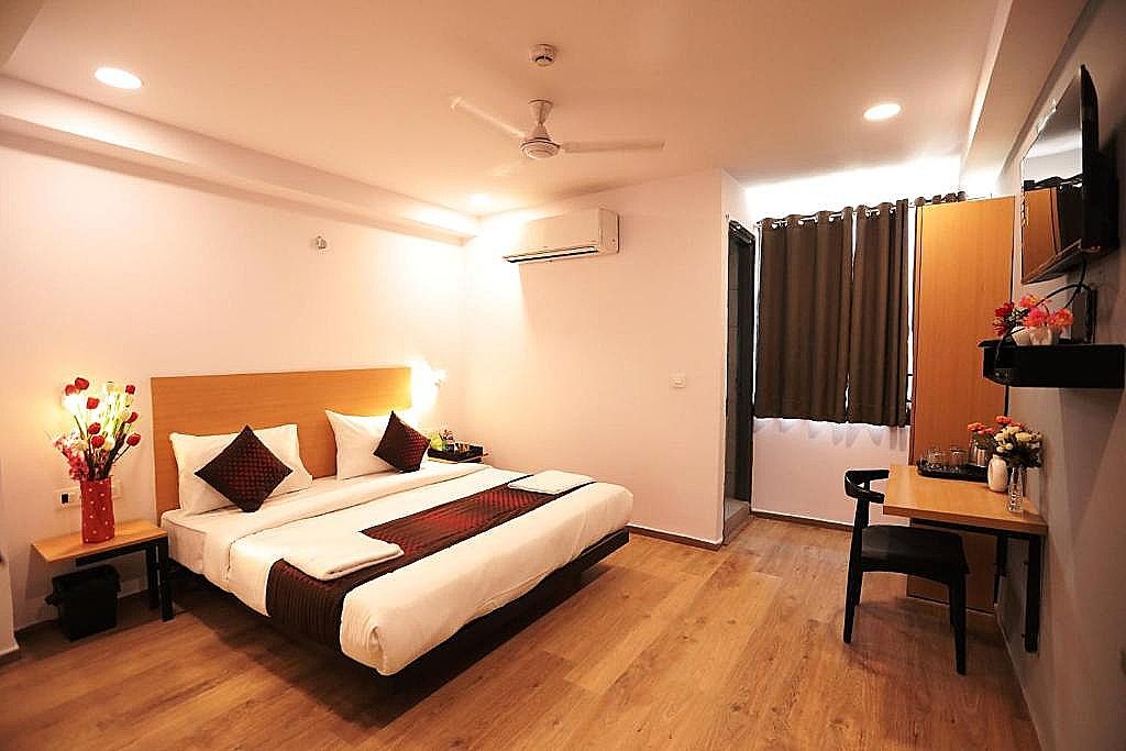 undefined Hotel Blossom Inn - Dwarka 7