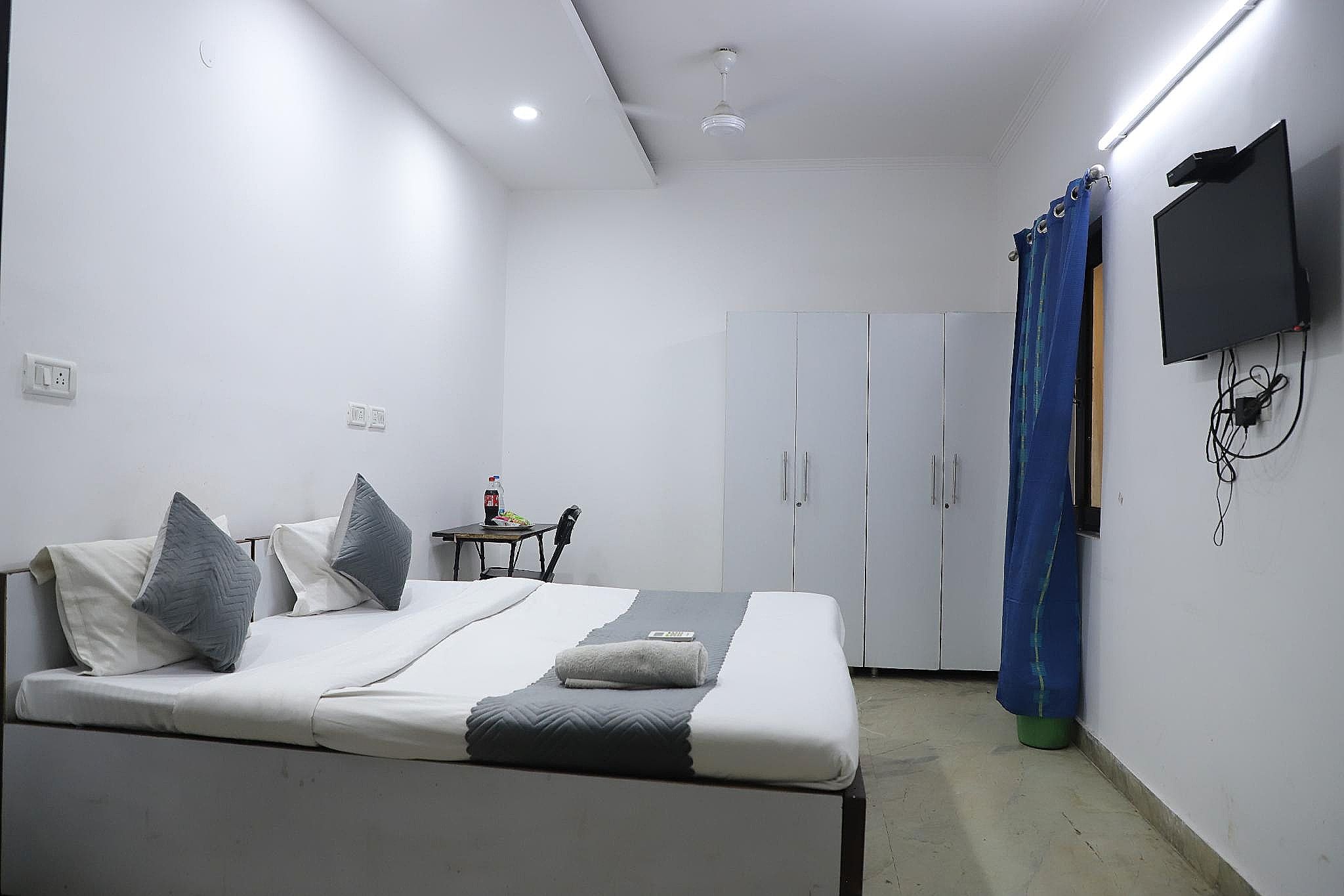 Pearl Residency inn Deluxe Room 6