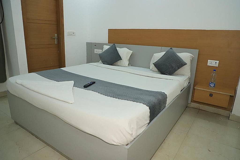 undefined Hotel Trendy residency 8