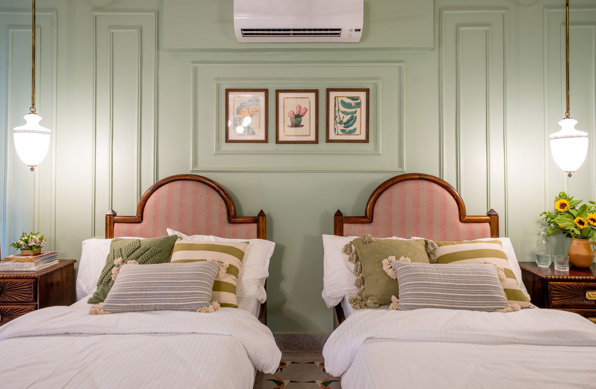 Elivaas BluDoor Luxury 5BHK Villa with Private Pool Elivaas BluDoor - Luxury 5BHK Villa with Private Pool 16