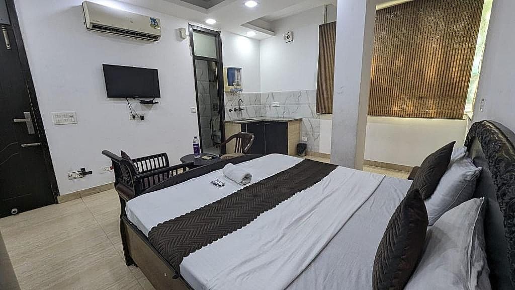 Mauryan Elite Hotel Lajpat Nagar Standard Room 3