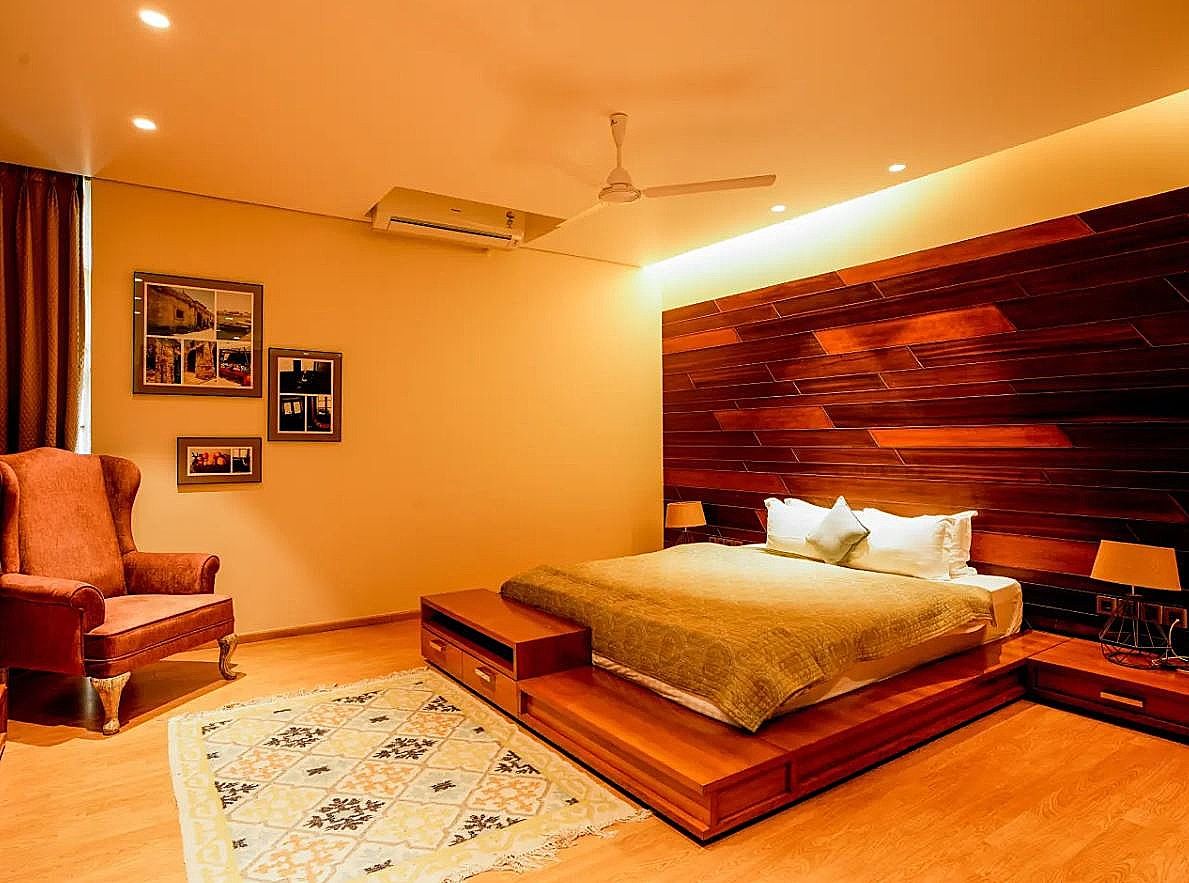 undefined Elivaas Dahlia Luxurious 4BHK Villa with Private Pool 8