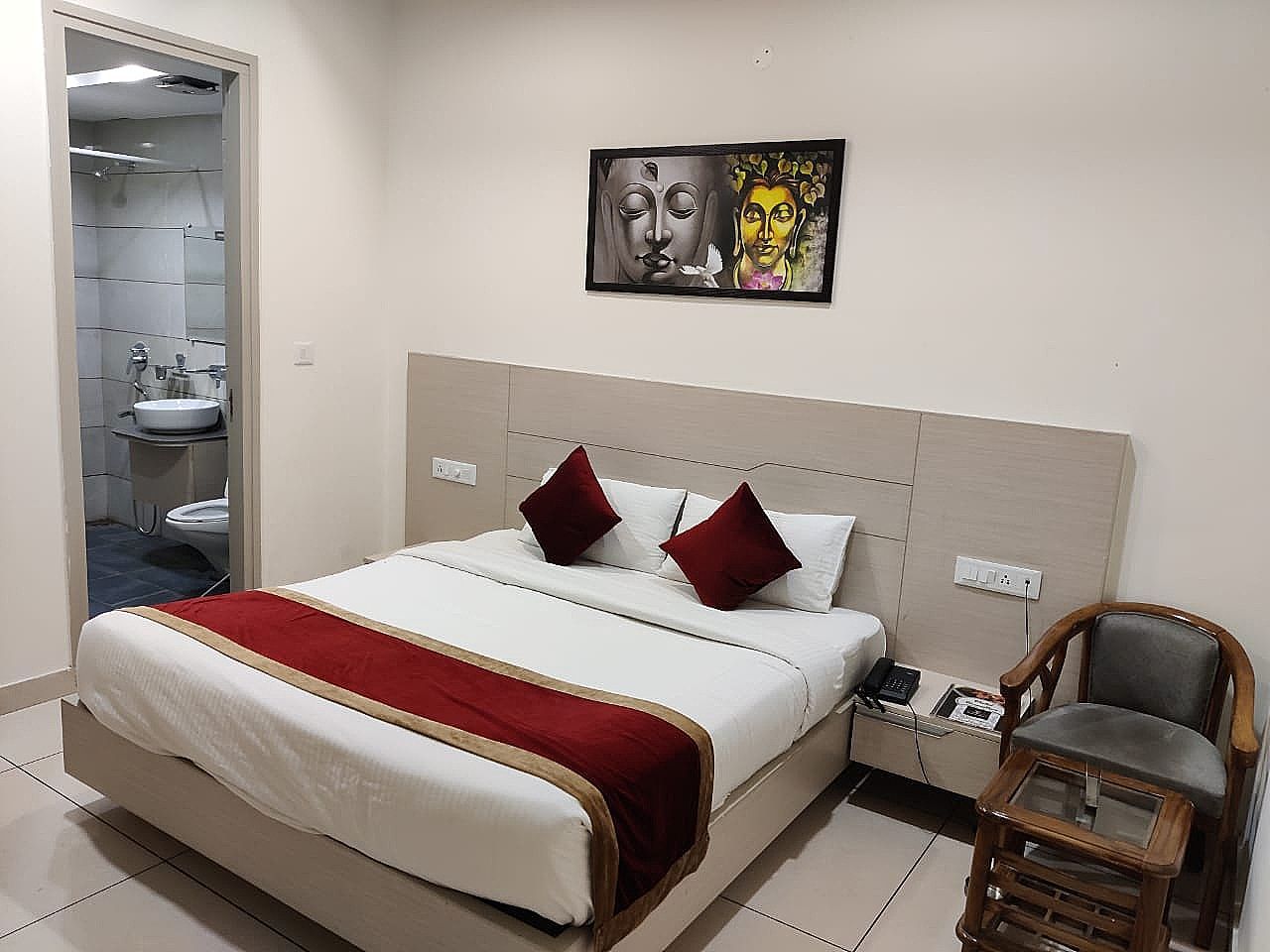 undefined Hotel Hamilton 5