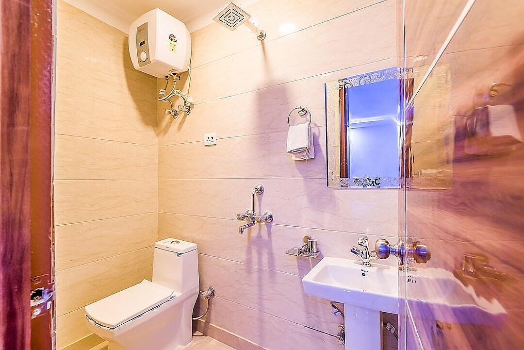 Economy Room