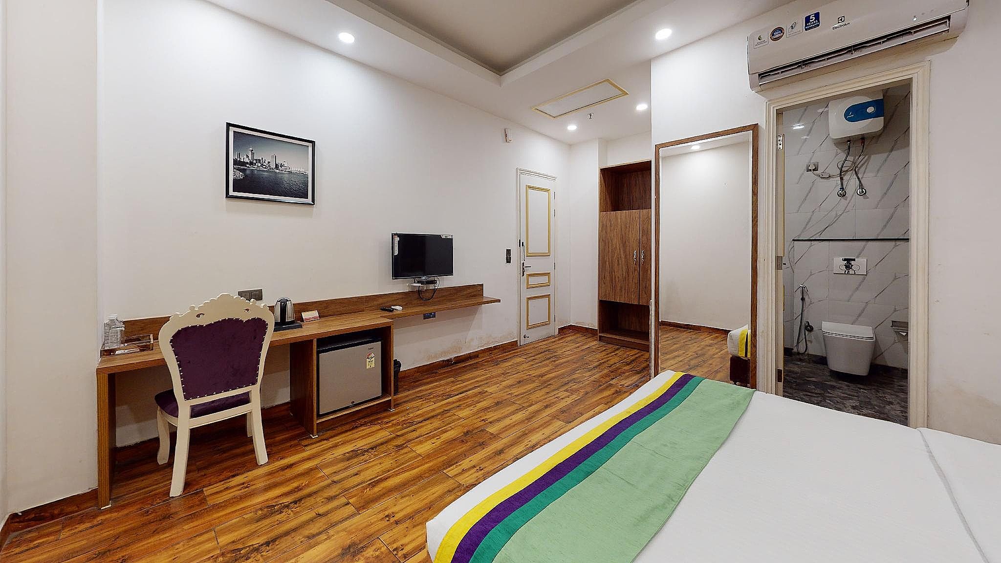 Evora Lawrence Road Deluxe Double Room 15