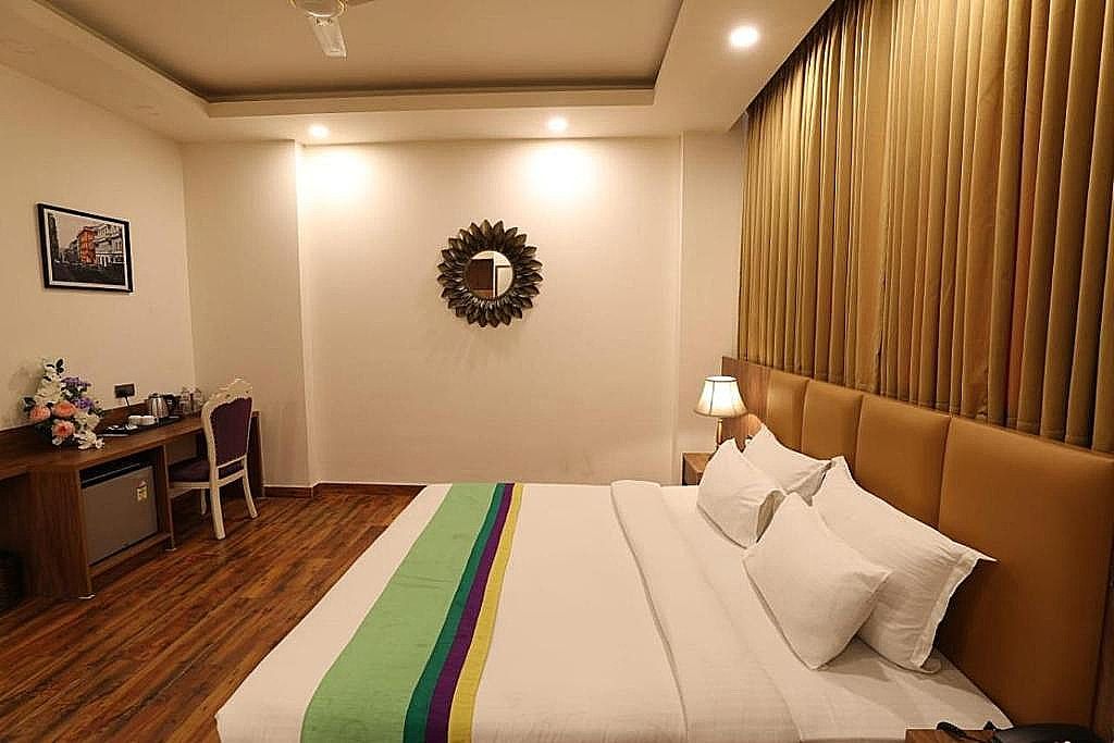 Evora Lawrence Road Deluxe Double Room 13