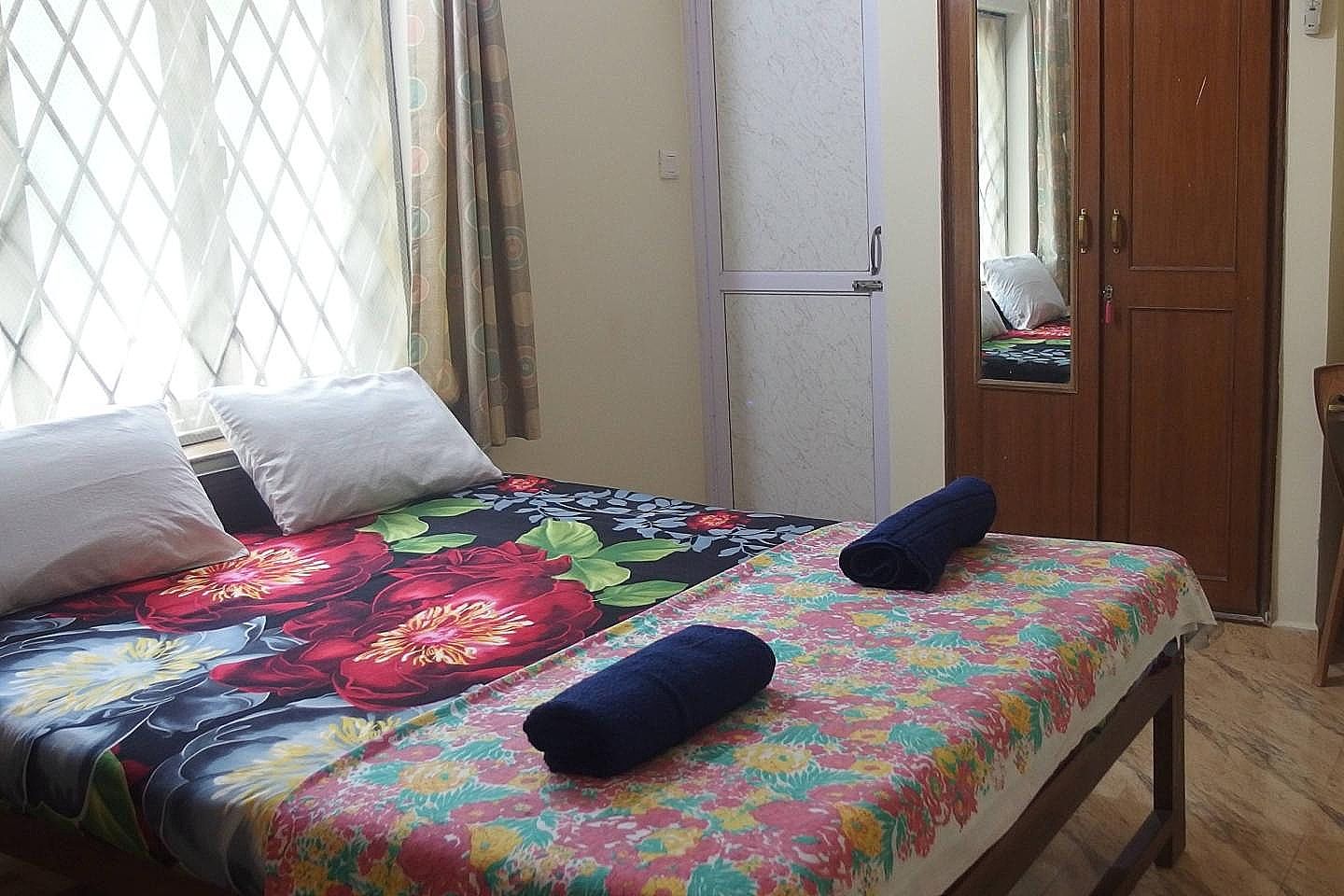 Yellow House ( NO CHILD ALLOWED BELOW 12 YEARS) Standard NON AC Room 8