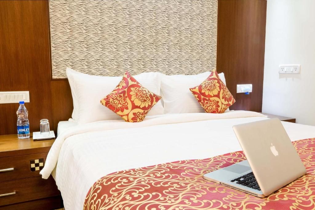 R D Suites Koramangala Deluxe Double Room 2