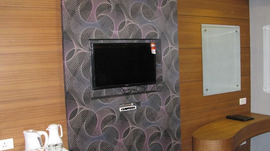 Royal Castle Deluxe Room 12