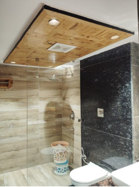 Executive Wood Suite With Balcony