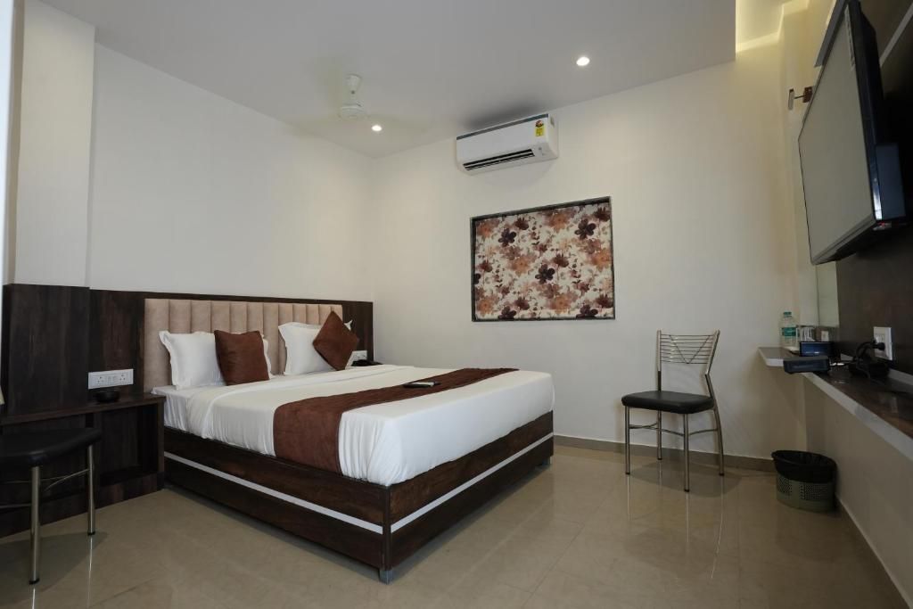 MEGH INN Deluxe Double Room 3
