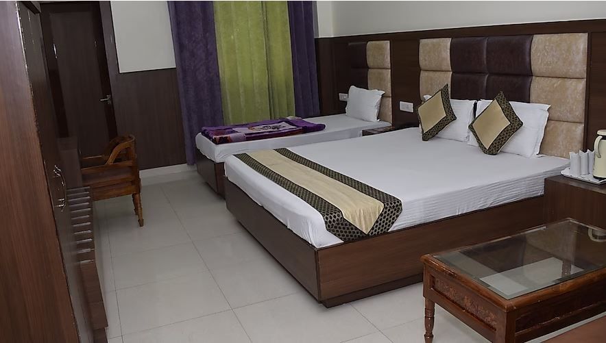 Deluxe Triple Bed Room