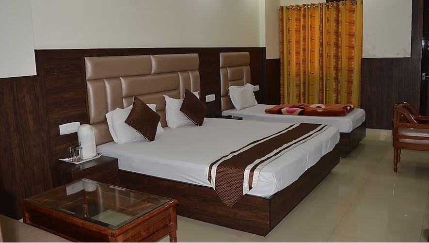 Deluxe Triple Bed Room