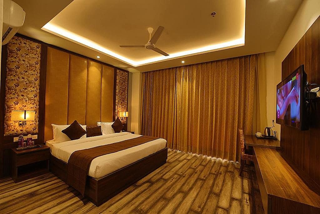 undefined The Vilana Hotel ( 800m from Triveni Ghat ) 5