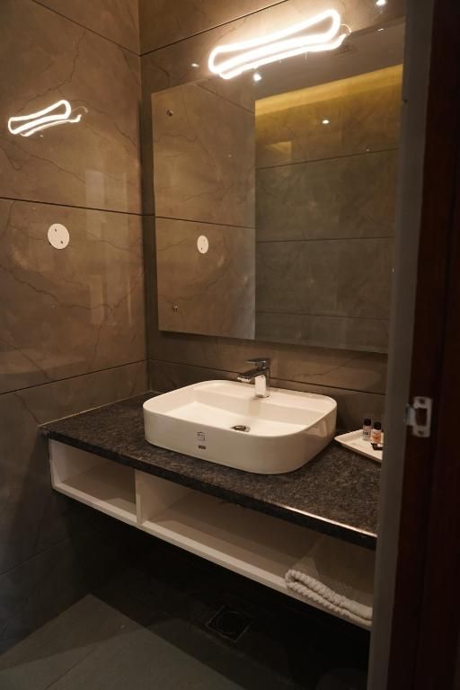 Hotel The Saffron Executive Room 5