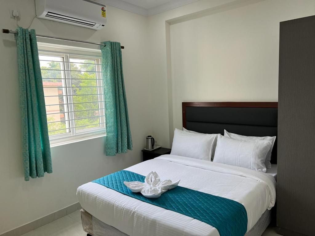 undefined Residence Retreat | 1-Bhk Apartment Near DLF Cyber City 5