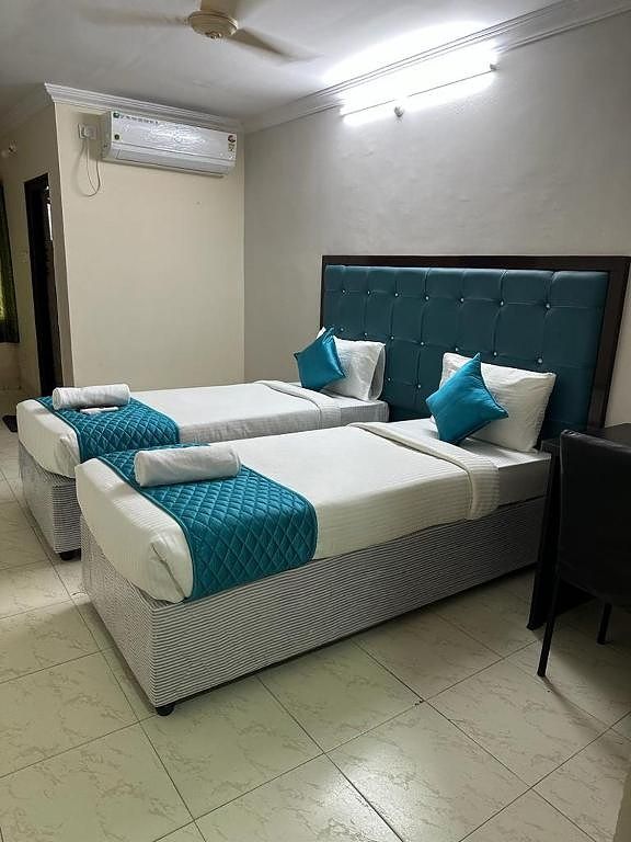 undefined Hotel Skymoon 4