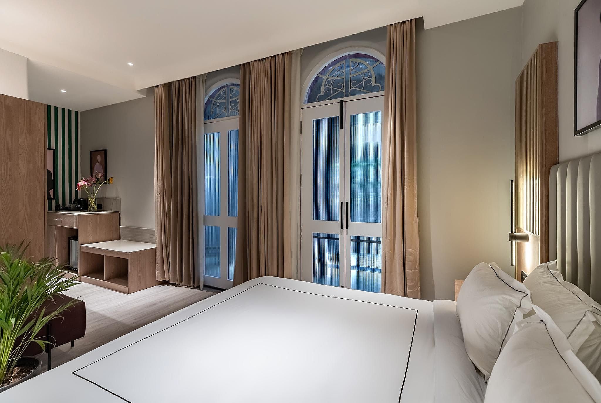 Courtyard Suite
