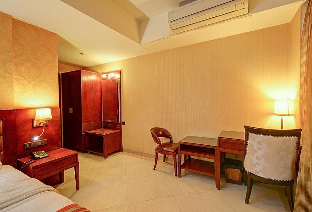 Hotel RK REGENCY Deluxe Room 11