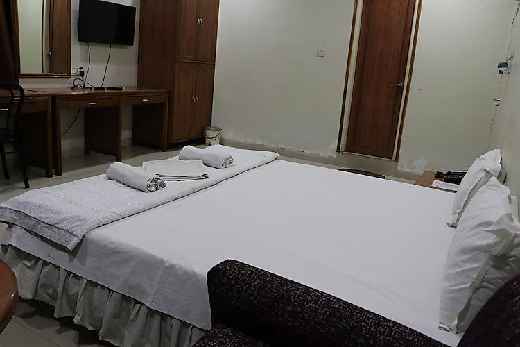 HOTEL CENTER POINT EXECUTIVE DELUXE