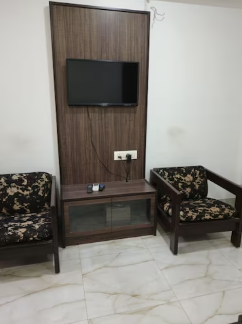Hotel Kala Sagar Executive AC Twin Bed Room @ 100 meters from reception 9