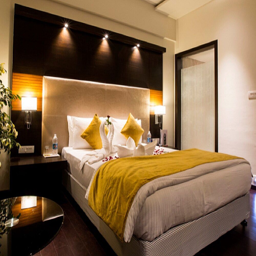 WE Hotel Chinchwad Superior Room