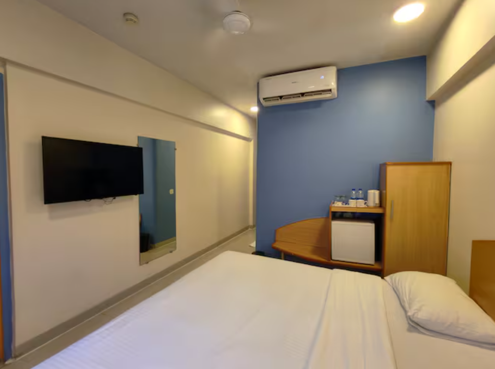 Ginger Agartala Superior Double Room 3