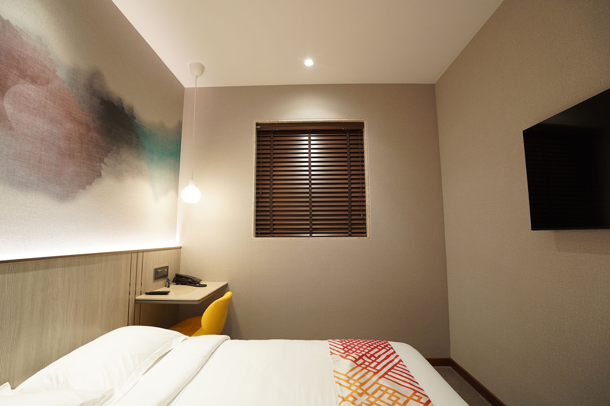 Ginger Mumbai Goregaon LUXE DOUBLE ROOM 7