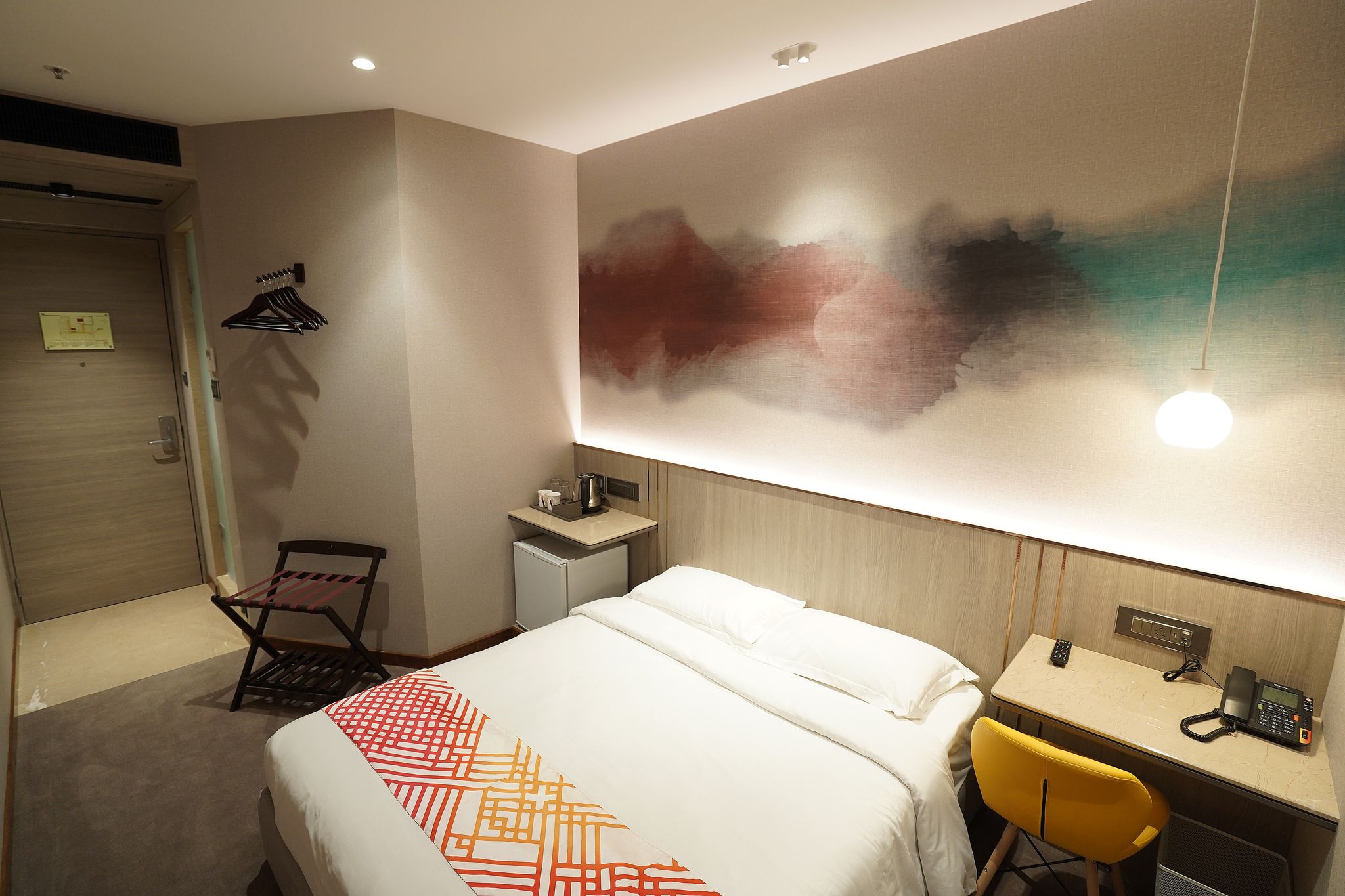 Ginger Mumbai Goregaon LUXE DOUBLE ROOM 12