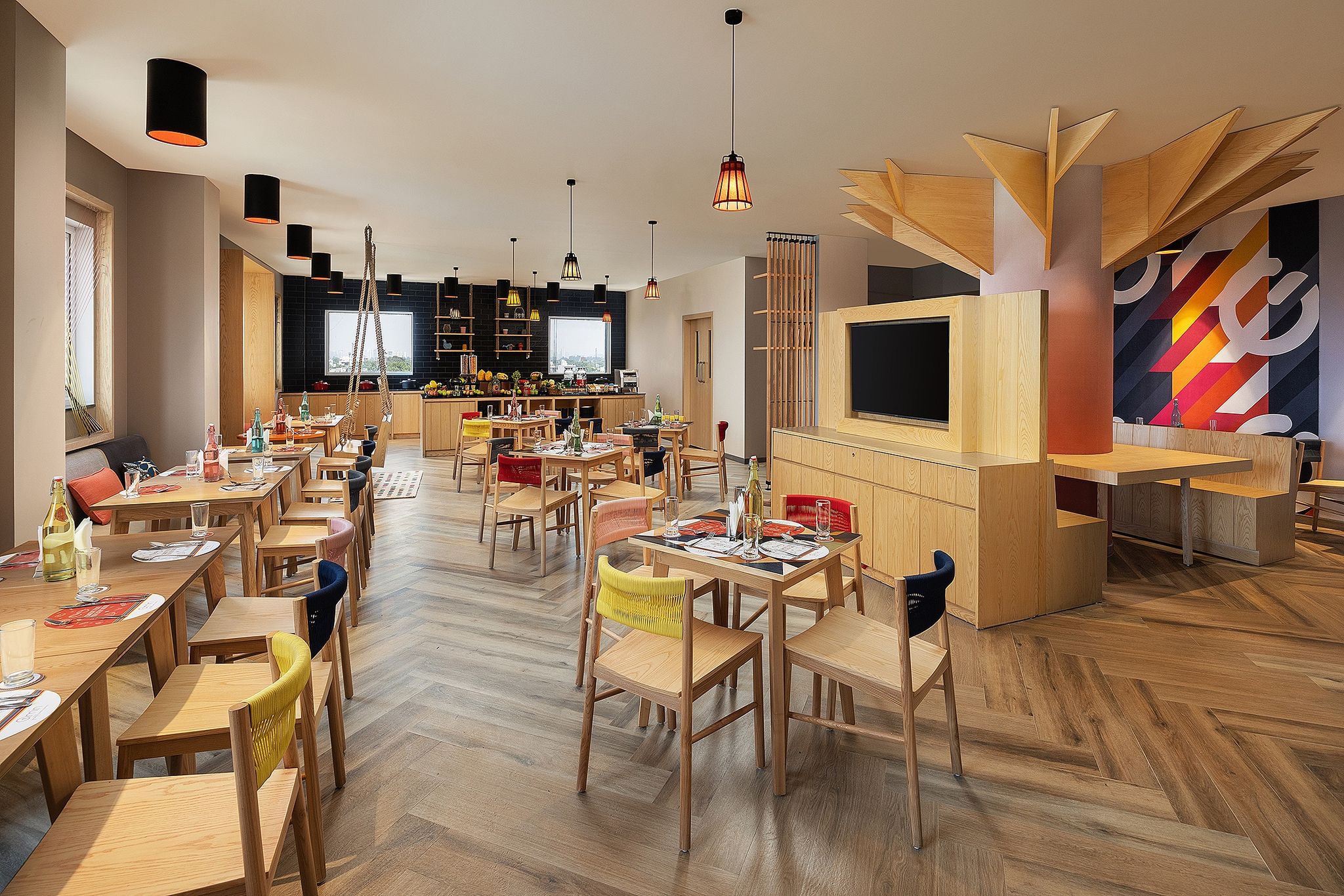 Food & Dining