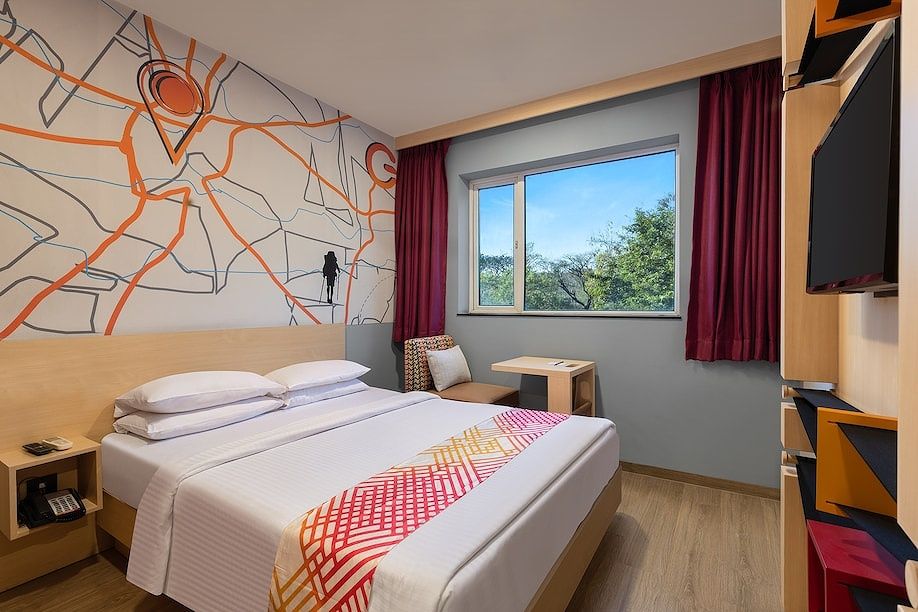 Luxe Solo Room